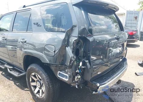 2024 Toyota 4Runner Trd Off Road Premium из США, поврежденный, VIN JTERU5JR4R6301155